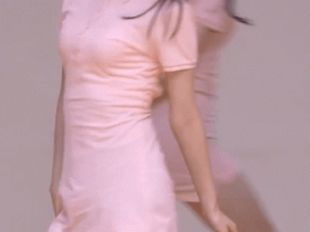 搞笑gif动态图:姿势太标准了!